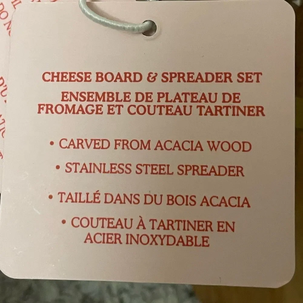 Entertainer Hello Kitty Gingerbread Designed Cheese Board w/Spreader Set (NWT)